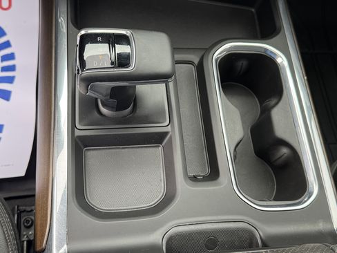 Used 2025 Chevrolet Silverado 1500 High Country AWD/4WD image 18