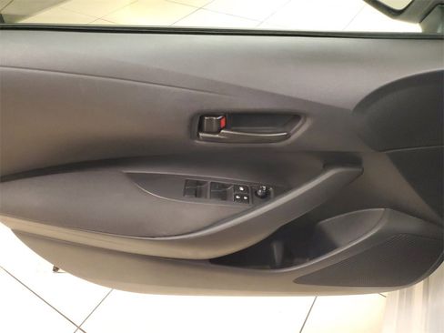 Used 2025 Toyota Corolla LE image 17