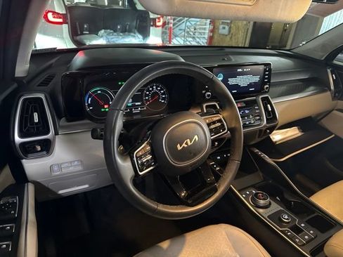 Used 2023 Kia Sorento EX FWD image 6
