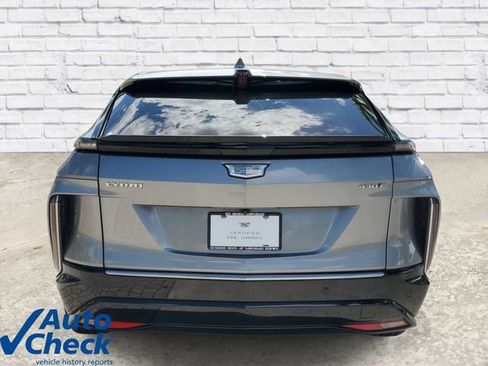 Certified 2024 Cadillac Lyriq Tech RWD image 3