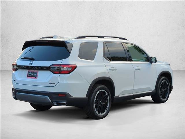 New 2026 Honda Pilot image 2