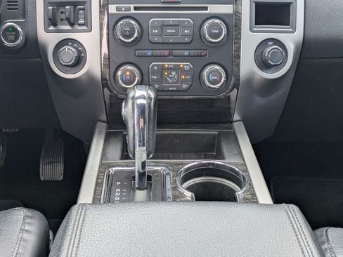 Used 2016 Ford Expedition Limited w/ Equipment Group 301A AWD/4WD image 19