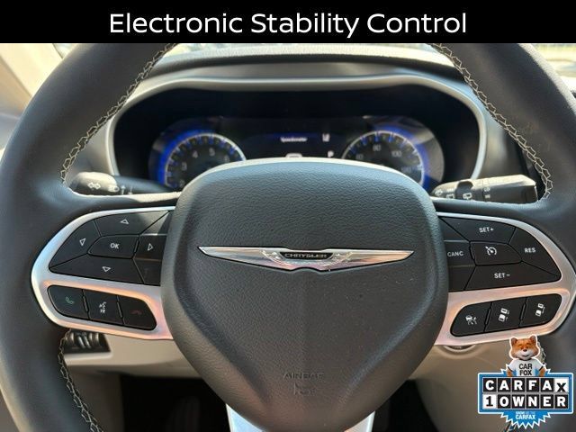 Used 2023 Chrysler Pacifica Touring-L AWD/4WD image 20