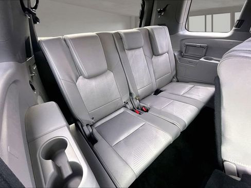 Used 2015 Honda Pilot LX image 24