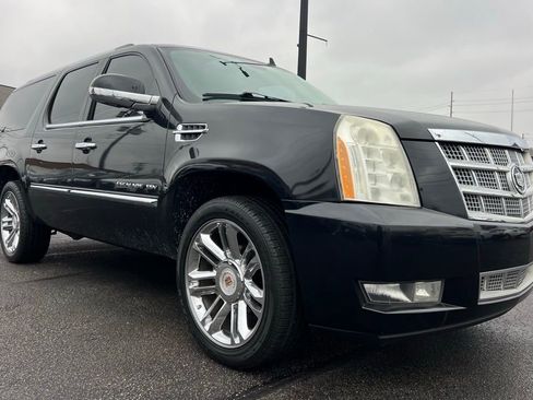 Used 2010 Cadillac Escalade ESV Platinum image 10