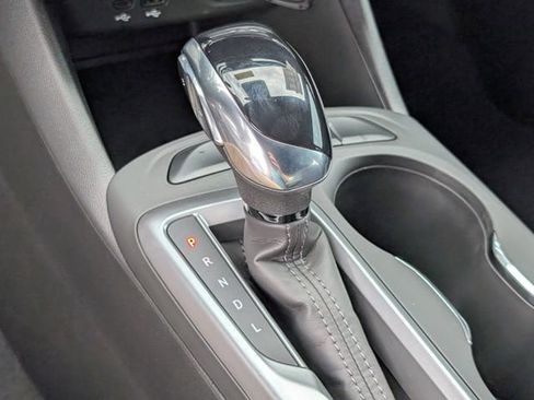 New 2026 Buick Envista Sport Touring FWD image 17
