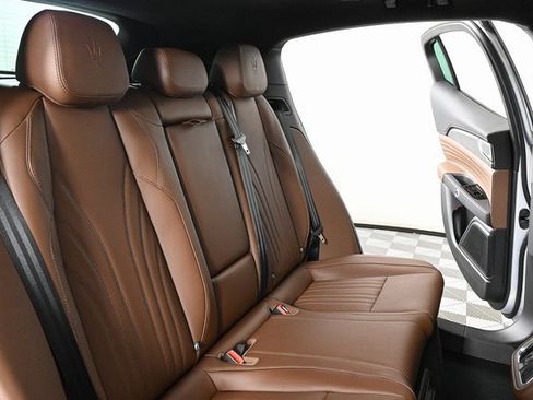 New 2025 Maserati Grecale GT image 23