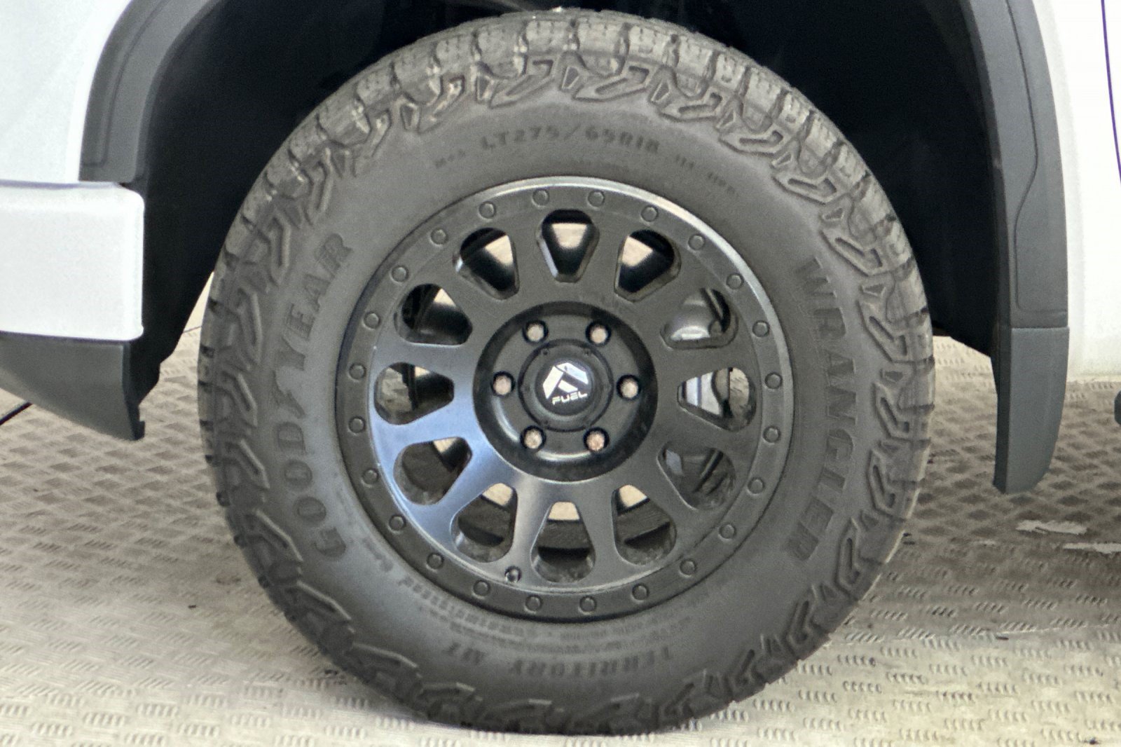 Used 2023 GMC Sierra 1500 AT4 w/ Technology Package AWD/4WD image 12