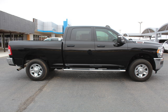 Used 2024 RAM 2500 Tradesman w/ Chrome Appearance Group AWD/4WD image 2