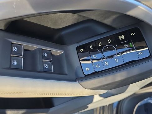 Used 2025 Audi Q5 Premium Plus image 42