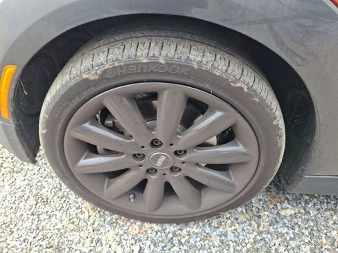 Used 2019 MINI Cooper S w/ Premium Package image 4