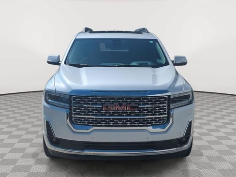 Used 2022 GMC Acadia Denali w/ Denali Ultimate Package FWD image 8