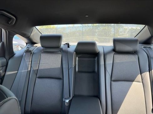 Used 2022 Honda Accord Sport image 12