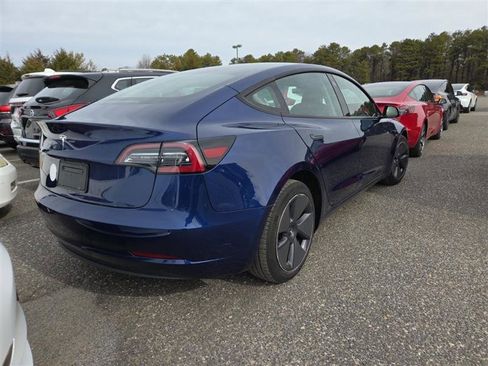 Used 2023 Tesla Model 3 Standard Range image 6