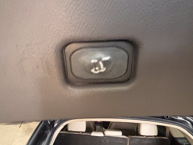 Used 2019 Lincoln Nautilus Select w/ Cargo Utility Package FWD image 18
