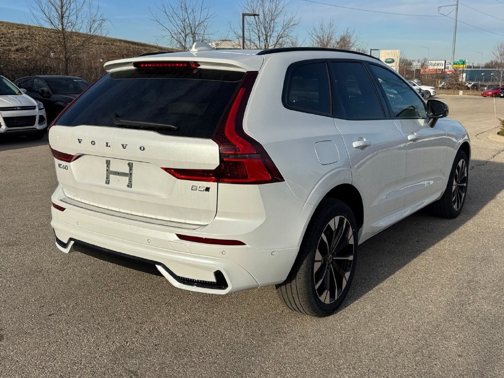 Used 2026 Volvo XC60 B5 Plus w/ Protection Package Premier AWD/4WD image 4