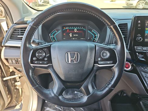 Used 2018 Honda Odyssey Elite image 14