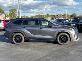 New 2025 Toyota Highlander XSE video 2