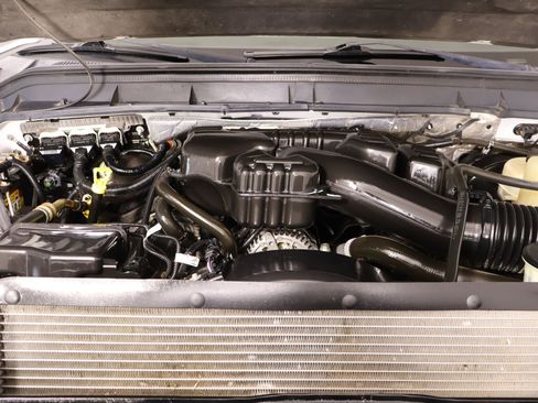 Used 2015 Ford F250 Lariat w/ Chrome Package image 19