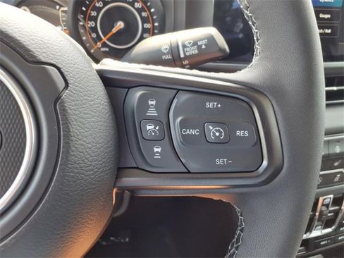 New 2025 Jeep Gladiator Sport image 23