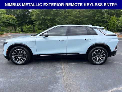 Used 2025 Cadillac Lyriq Sport RWD image 11