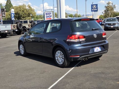Used 2013 Volkswagen Golf 2-Door FWD image 7