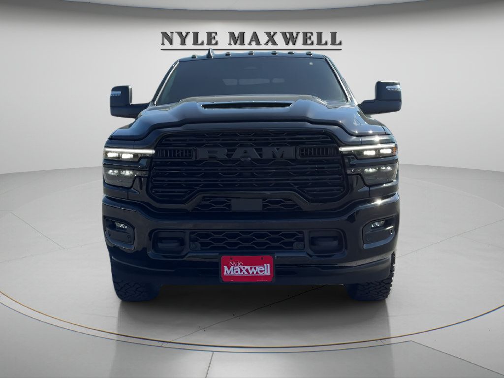 Used 2026 RAM 3500 Laramie AWD/4WD image 2