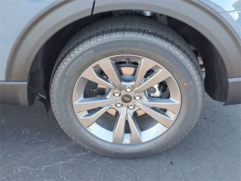 New 2026 Ford Explorer Active image 5