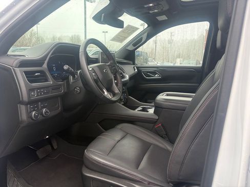 Used 2024 Chevrolet Suburban RST w/ Luxury Package image 11