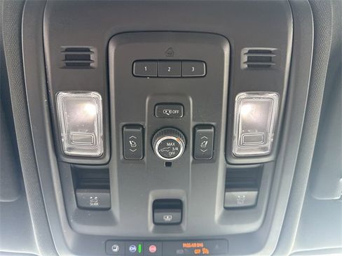 Used 2023 Chevrolet Suburban RST w/ Sport Performance Package image 26