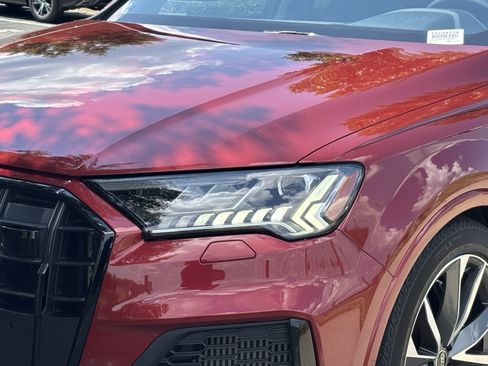 Used 2023 Audi SQ7 Premium Plus AWD/4WD image 9