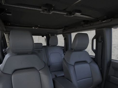 New 2025 Ford Bronco Outer Banks w/ Sasquatch Package image 12