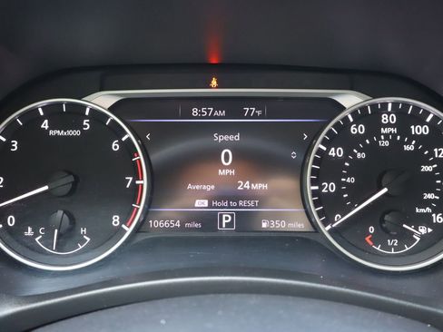 Used 2020 Nissan Sentra SV w/ Electronics Package FWD image 9
