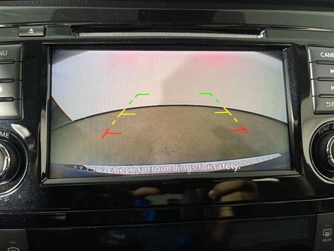 Used 2019 Nissan Rogue SV image 23