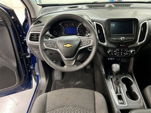 Used 2022 Chevrolet Equinox LT image 19