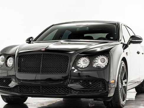 Used 2017 Bentley Flying Spur S V8 image 5