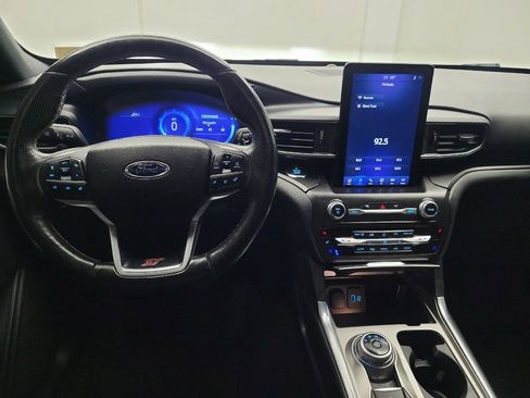 Used 2020 Ford Explorer ST w/ ST Street Pack image 22