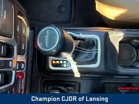 Used 2021 Jeep Gladiator Rubicon AWD/4WD image 29