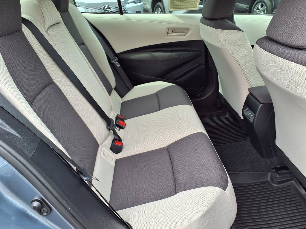 Used 2026 Toyota Corolla LE FWD image 15
