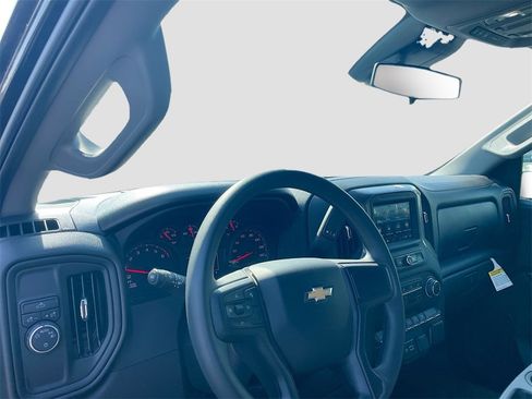 Used 2025 Chevrolet Silverado 1500 Custom image 11