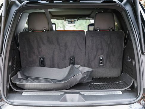 Used 2024 GMC Yukon Denali Ultimate image 31