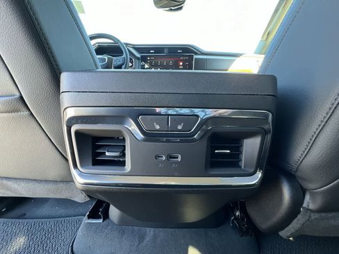 Used 2024 GMC Sierra 1500 Denali w/ Technology Package AWD/4WD image 20