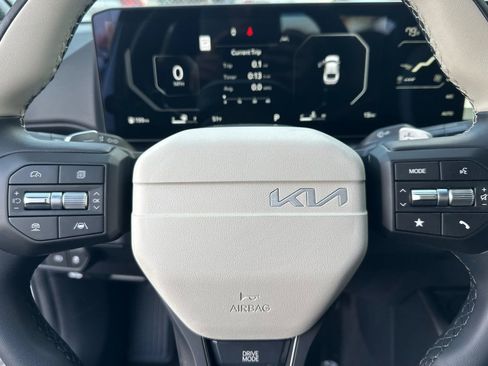 New 2025 Kia K4 GT-Line image 23