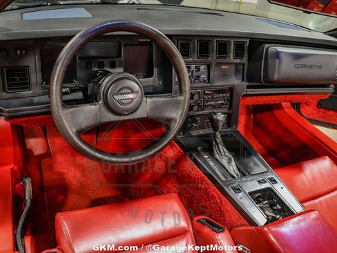 Used 1987 Chevrolet Corvette Coupe image 4