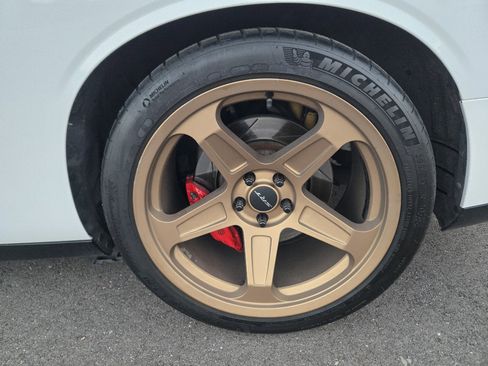 Used 2016 Dodge Challenger SRT Hellcat image 51