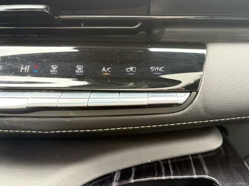 Certified 2022 Cadillac Escalade Sport w/ Touring Package image 33