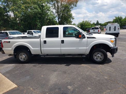 Used 2015 Ford F250 XL w/ Power Equipment Group AWD/4WD image 3