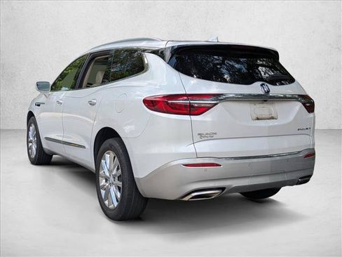 Used 2018 Buick Enclave Premium w/ Experience Buick Package FWD image 8