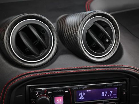 Used 2017 Alfa Romeo 4C Coupe w/ Coupe Track Package 1 RWD image 33