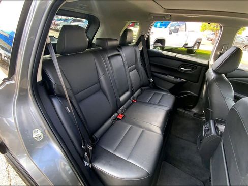 Used 2025 Nissan Rogue SV w/ SV Premium Package FWD image 20
